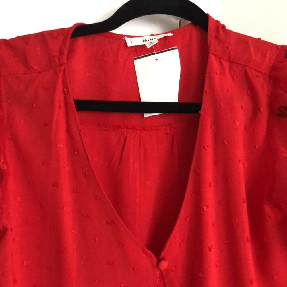 Red blouse - Picture 2 of 7
